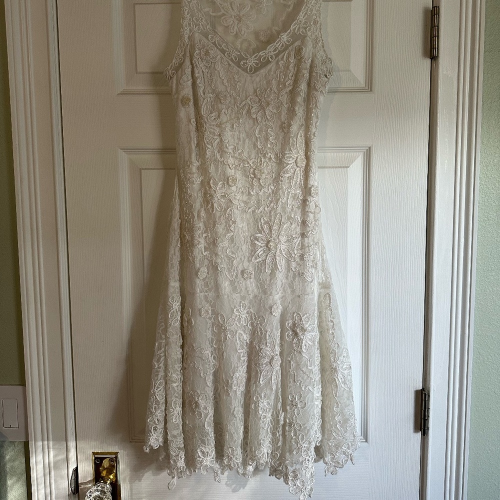 Sue Wong- Size 6- White/Ivory Beaded Embroidered Floral Textured Dress